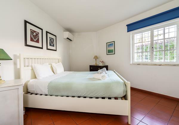 Villa Mianas Double Bedroom Holiday Home In Algarve