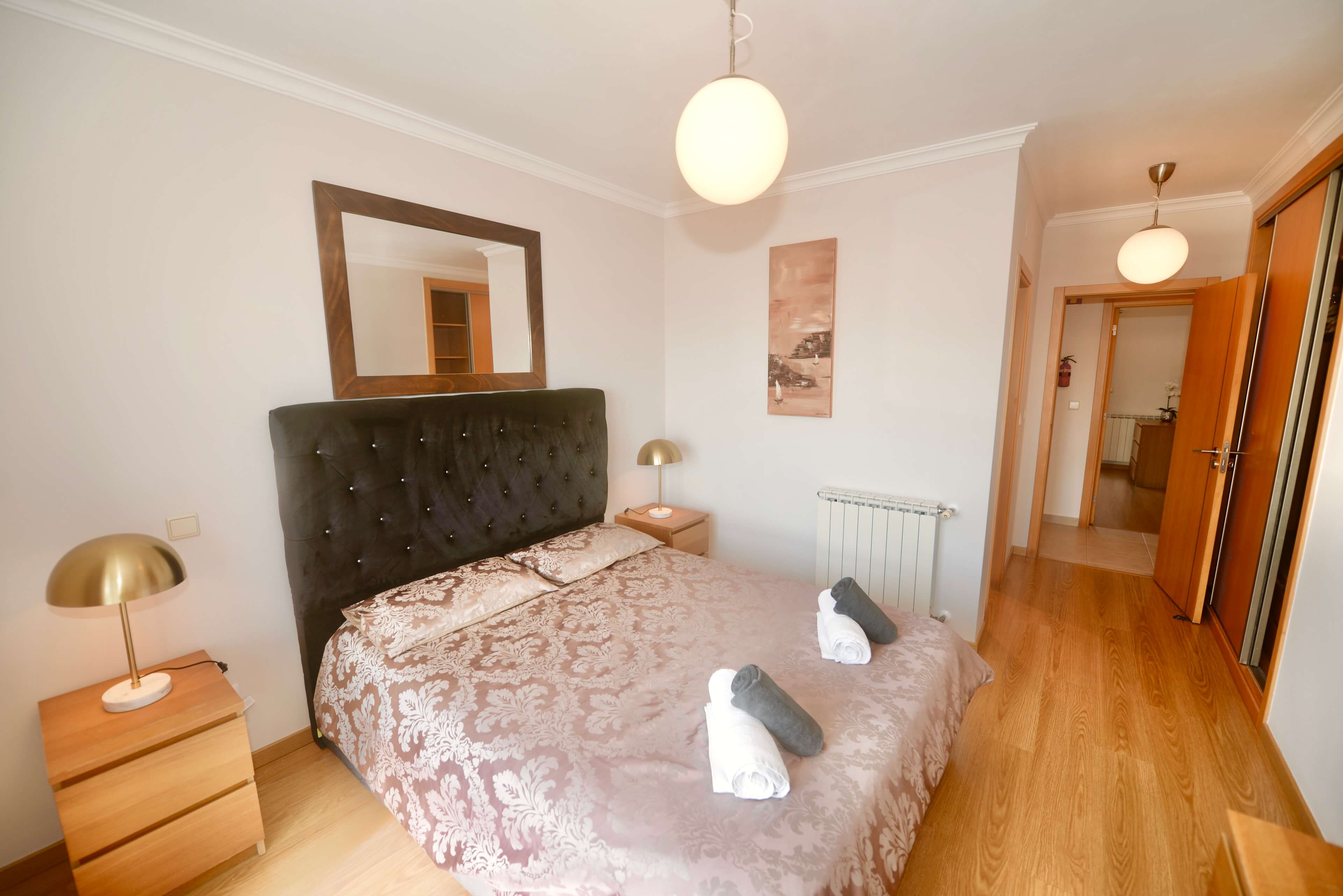 Master Bedroom 2 In Clementine Apartment Holiday Rental In Nazare Silver Coast Portugal