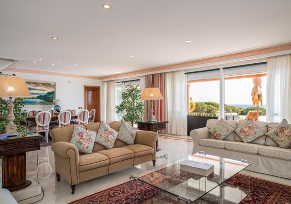 Luxurious Lounge In Holiday Rental In Algarve